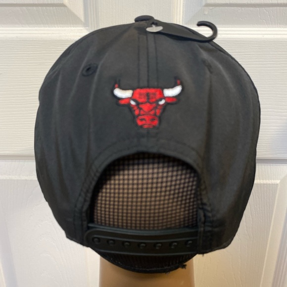 Chicago Bulls NBA Snap Back By Ultra Game New!! - Picture 7 of 7